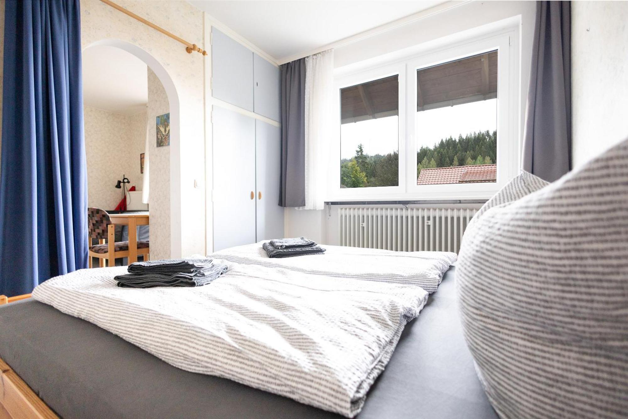 Apartmenthaus Am Waldrand- Kueche - Fruehstueck - Balkon วิลเดอมานน์ ภายนอก รูปภาพ