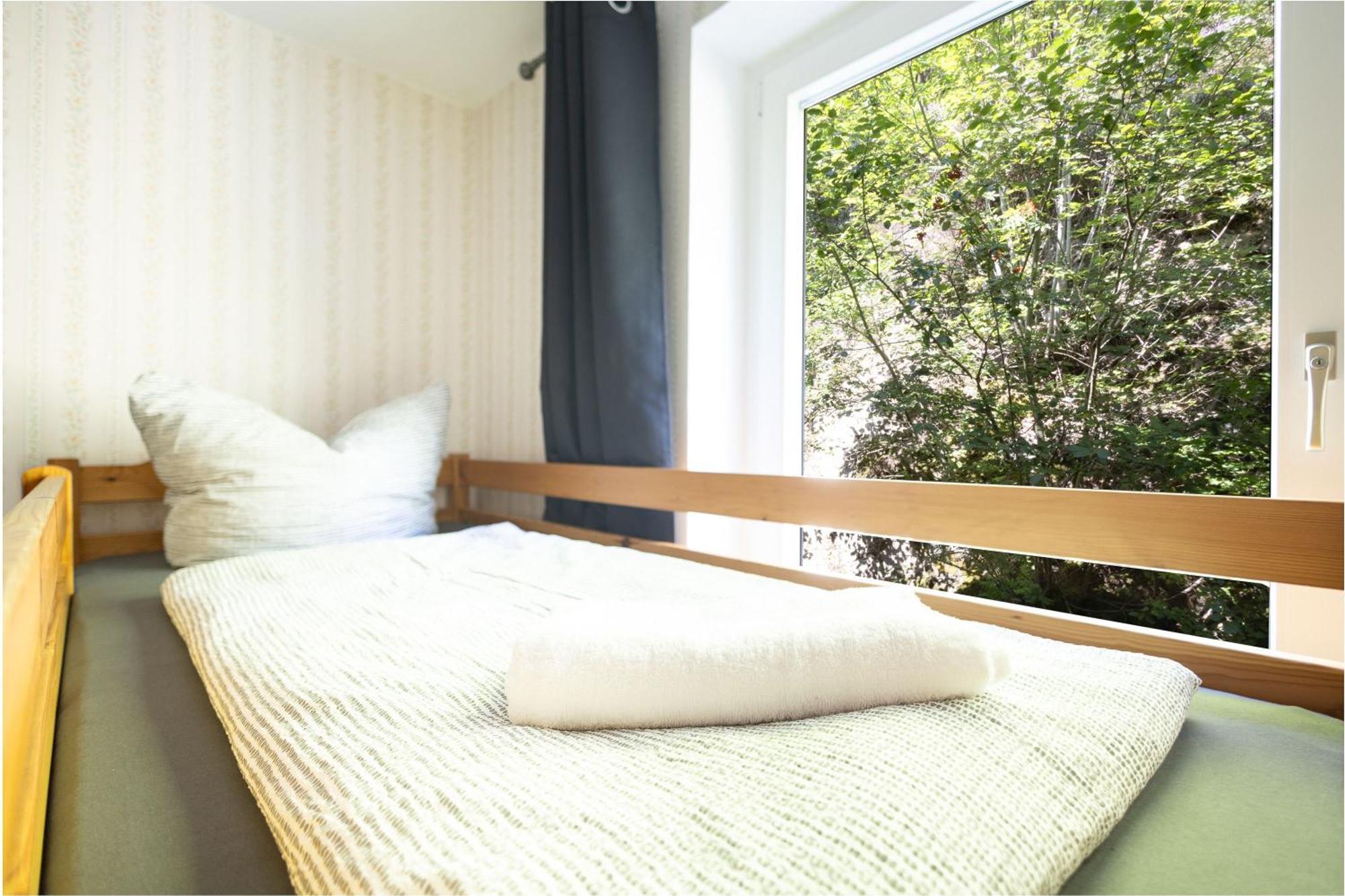 Apartmenthaus Am Waldrand- Kueche - Fruehstueck - Balkon วิลเดอมานน์ ภายนอก รูปภาพ