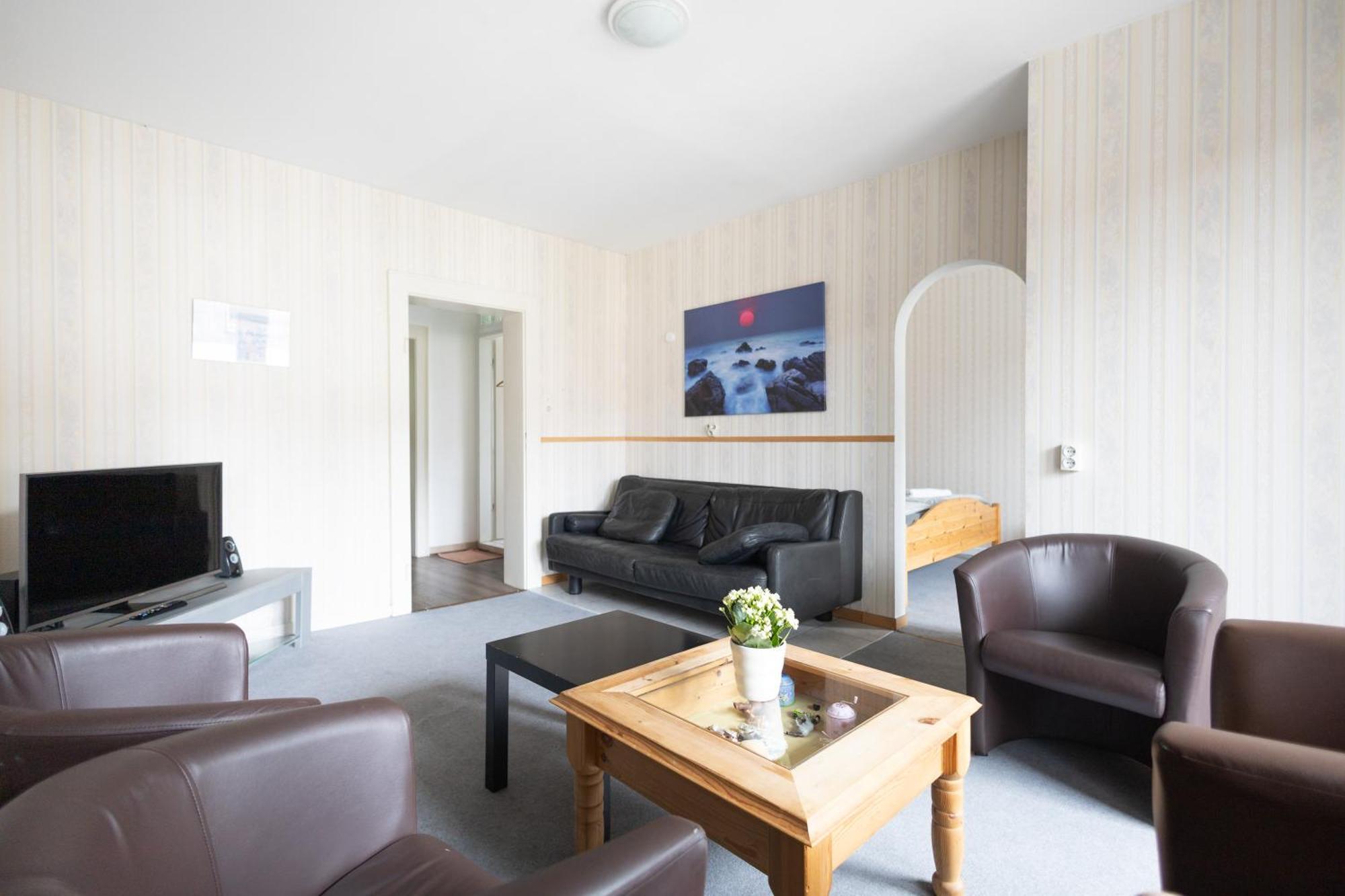 Apartmenthaus Am Waldrand- Kueche - Fruehstueck - Balkon วิลเดอมานน์ ภายนอก รูปภาพ