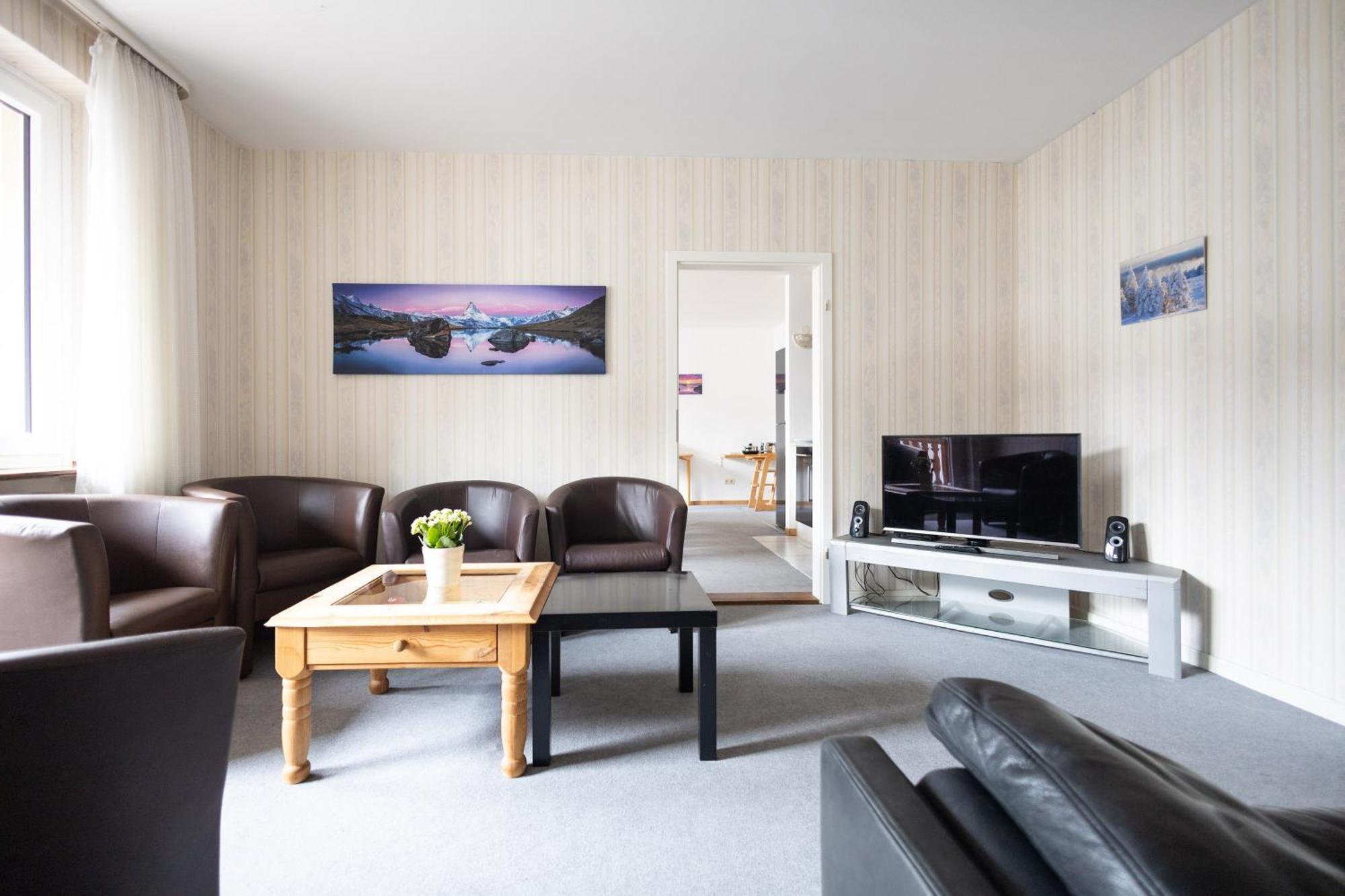 Apartmenthaus Am Waldrand- Kueche - Fruehstueck - Balkon วิลเดอมานน์ ภายนอก รูปภาพ