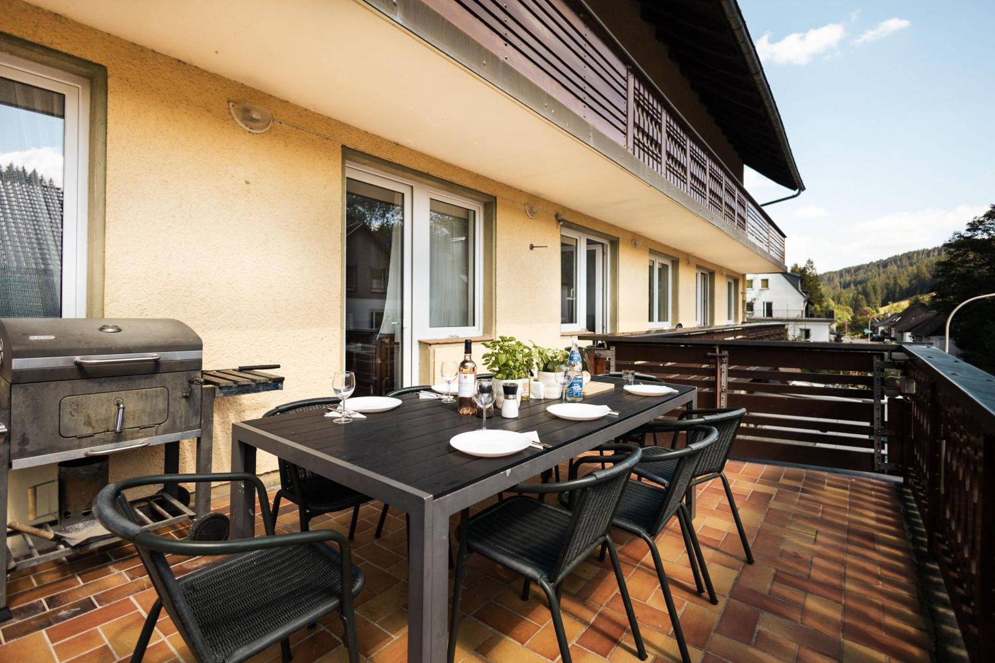 Apartmenthaus Am Waldrand- Kueche - Fruehstueck - Balkon วิลเดอมานน์ ภายนอก รูปภาพ