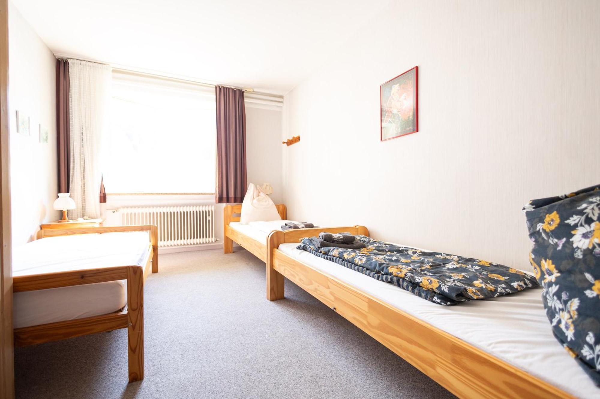 Apartmenthaus Am Waldrand- Kueche - Fruehstueck - Balkon วิลเดอมานน์ ภายนอก รูปภาพ